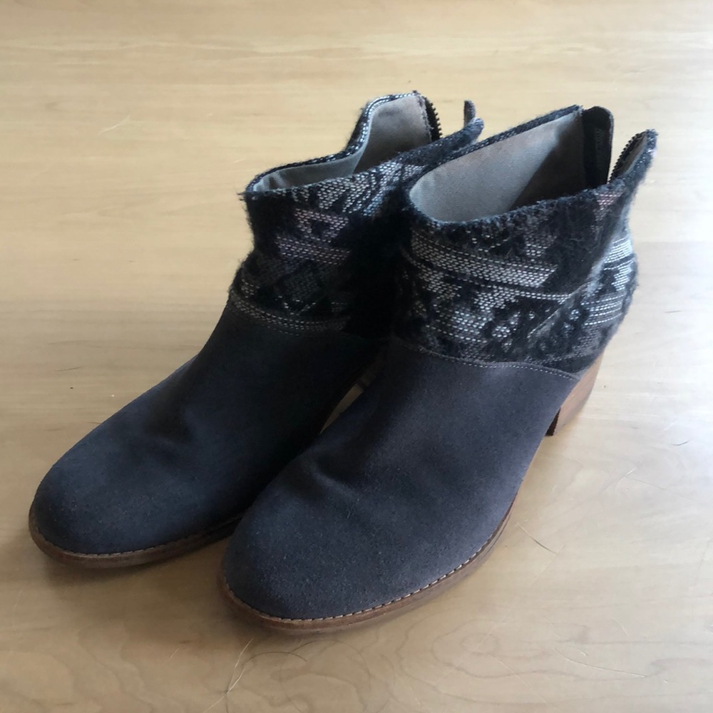 TOMS booties size 8.5